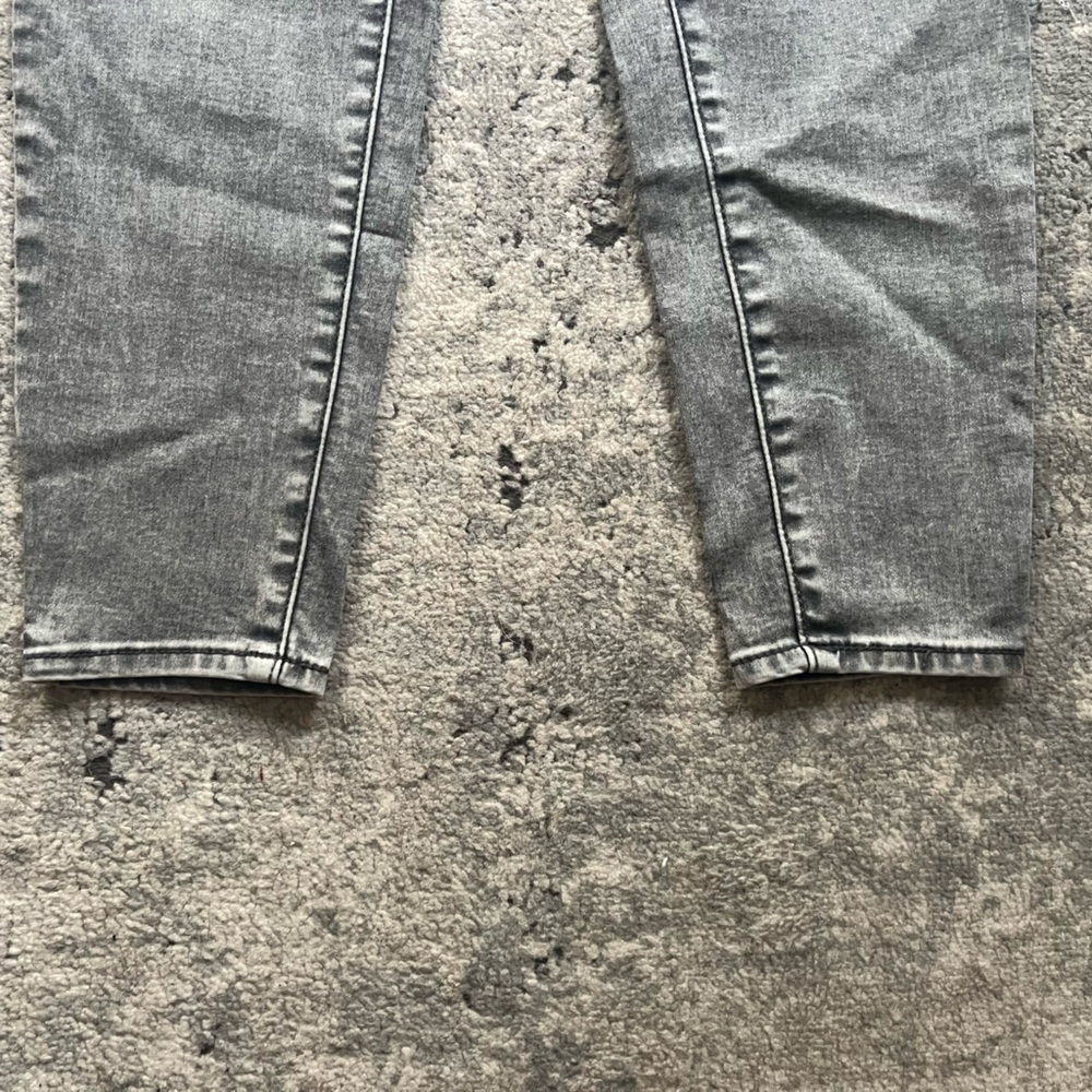 NWOT Levi’s Denizen Gray Wash High rise skinny Jeans, Jeggings size Medium - Picture 5 of 9